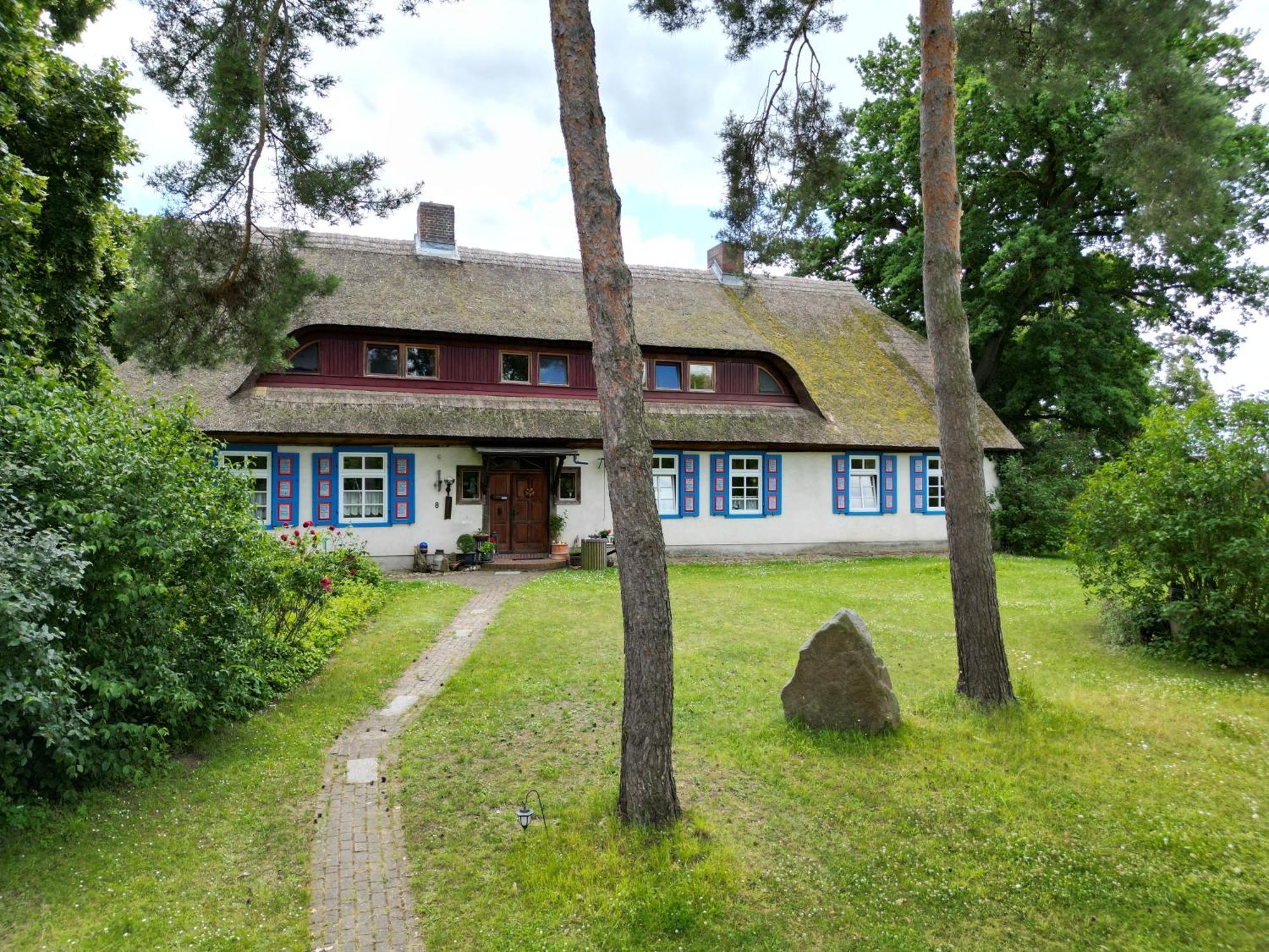 Apartment Pfarrhaus Tollensesee *